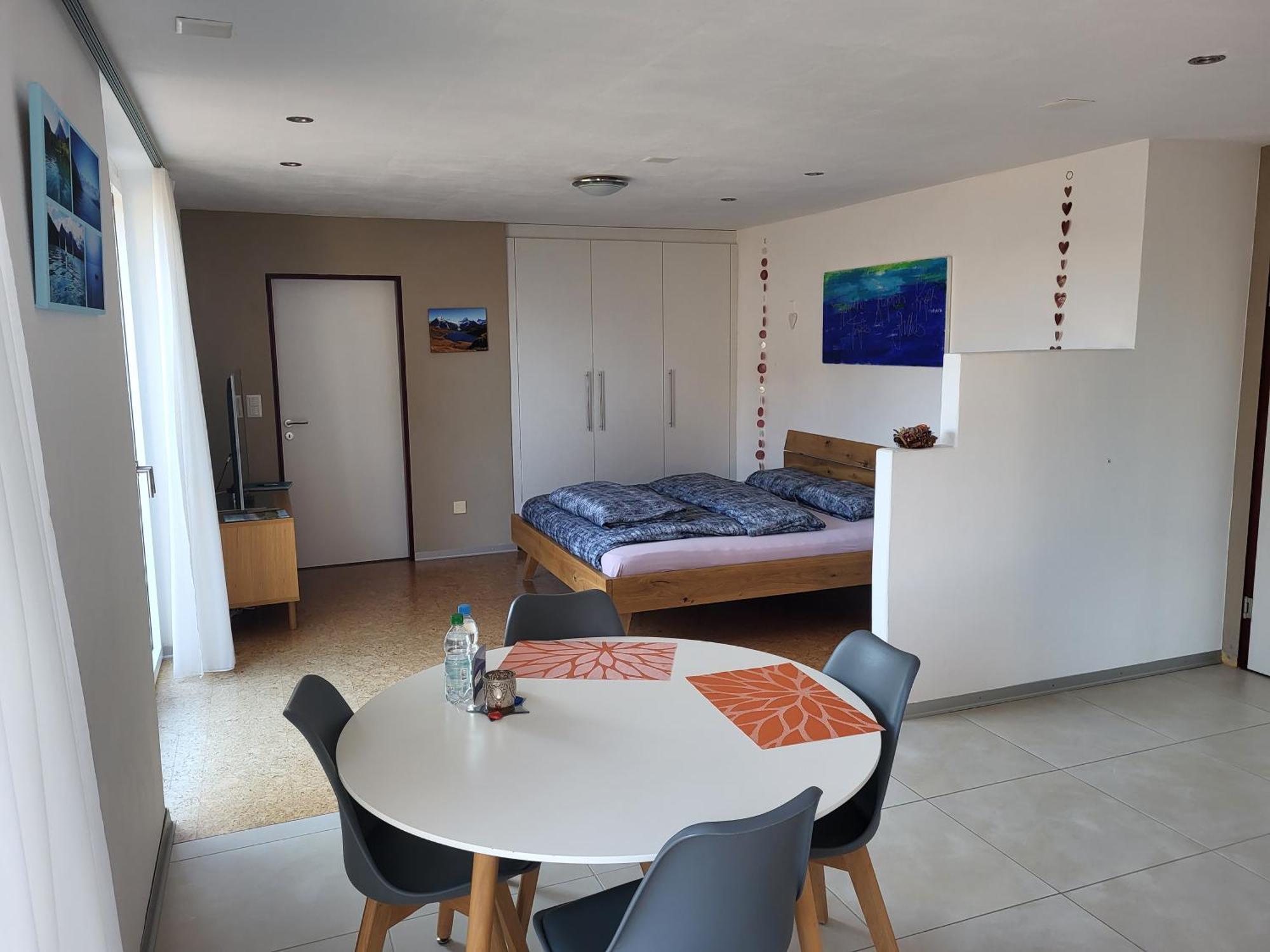 Ferienwohnung Oase zum SEIN Spiez Zimmer foto